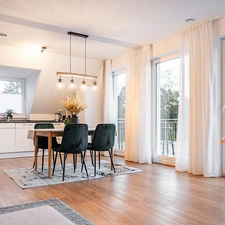 Penthouse Am Marschweg Apartment Олденбург Екстериор снимка
